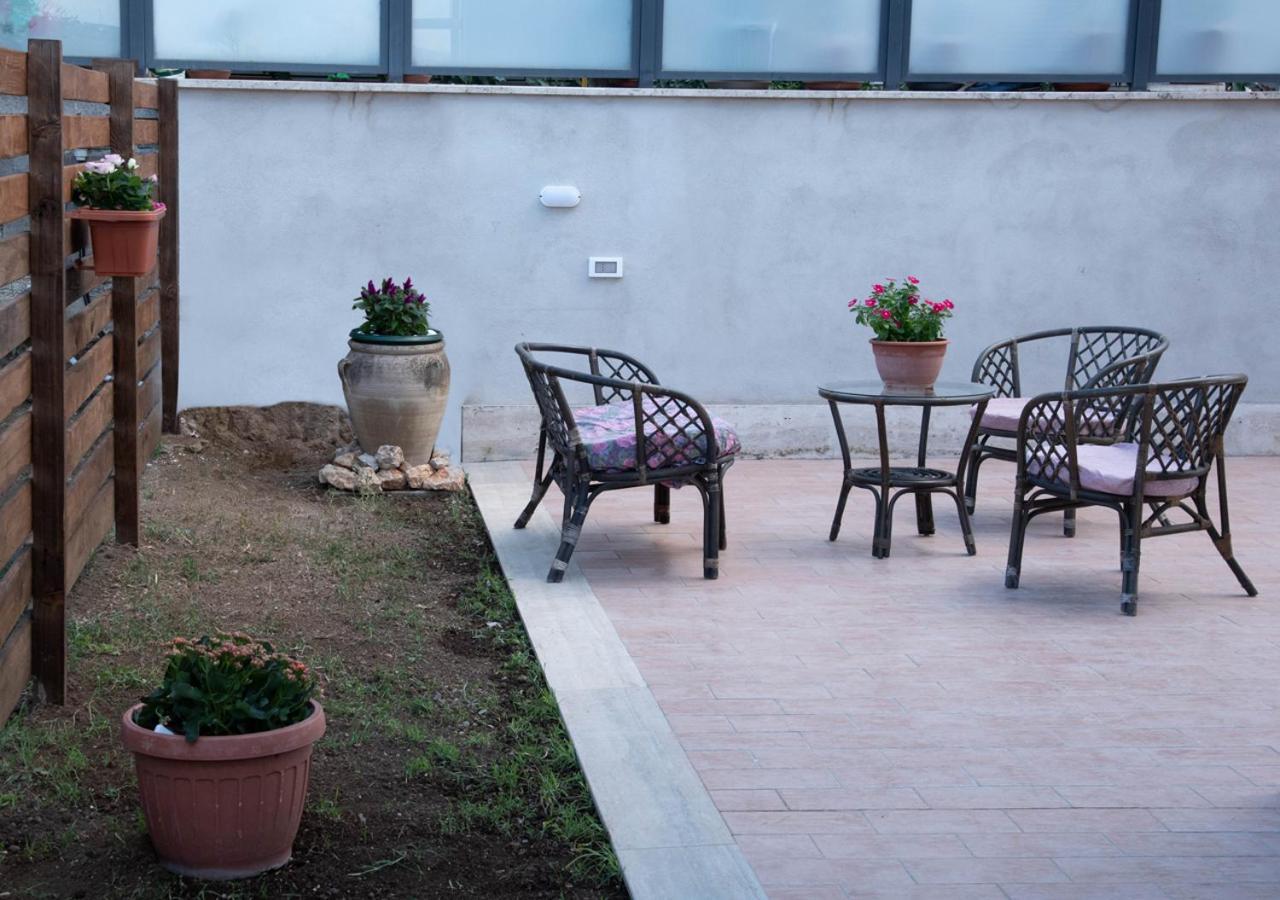 Villa Silvia Marco Simone Esterno foto